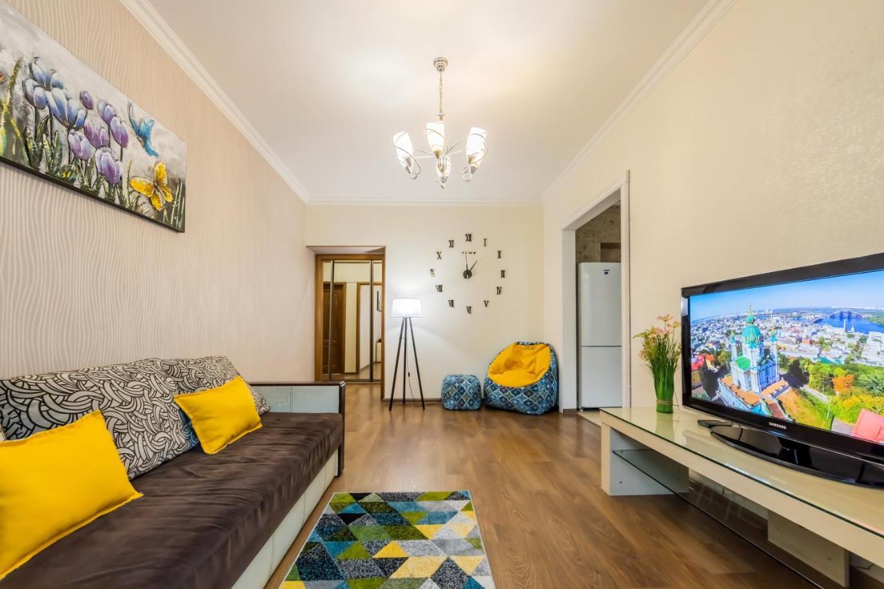 2К Квартира На Шота Руставелі, Бессарабка Kiev Buitenkant foto